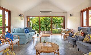 The Little White Bird Traveller Hostel