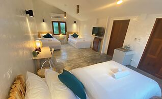 The Little White Bird Traveller Hostel