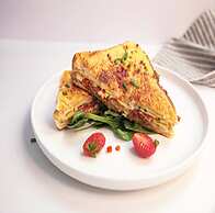 Viclawson Royal Hotel