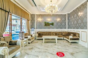 Mensen Hotel Baku