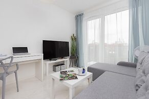 Gdynia Apartment Nasypowa by Renters