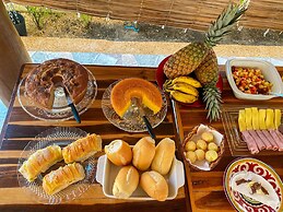 Raroguis Pousada e Café