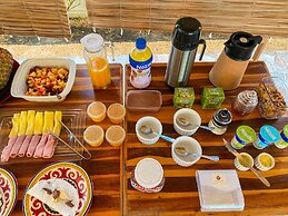 Raroguis Pousada e Café