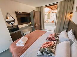 Raroguis Pousada e Café