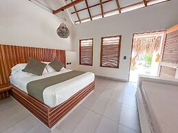 Huku Beach Hostel