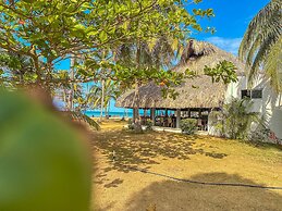 Huku Beach Hostel