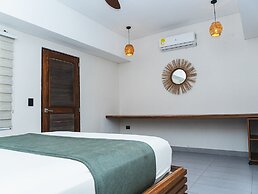 Huku Beach Hostel