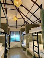 Huku Beach Hostel