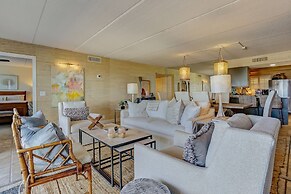 220 Amelia By The Sea 3 Bedroom Condo by RedAwning