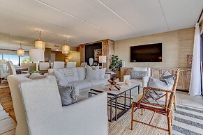 220 Amelia By The Sea 3 Bedroom Condo by RedAwning