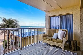 220 Amelia By The Sea 3 Bedroom Condo by RedAwning