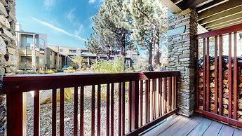 Summit #105 1 Bedroom Condo by RedAwning