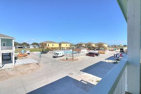 Reel Inn Relax 3 Bedroom Home by RedAwning