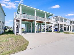 Reel Inn Relax 3 Bedroom Home by RedAwning