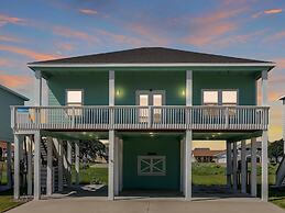 Reel Inn Relax 3 Bedroom Home by RedAwning