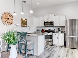 Reel Inn Relax 3 Bedroom Home by RedAwning