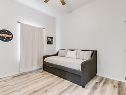 Reel Inn Relax 3 Bedroom Home by RedAwning