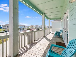 Reel Inn Relax 3 Bedroom Home by RedAwning