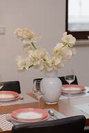 Warsaw Apartment With Parking by Renters