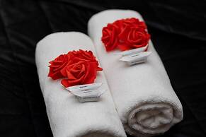 Warsaw Apartment With Parking by Renters