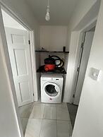 1 Private Bedroom Sharing Bathroom and Kitchen