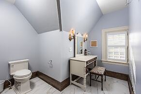 Frederick Stearns House Historic Inn