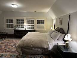 Frederick Stearns House Historic Inn