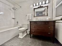 Frederick Stearns House Historic Inn