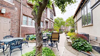 Frederick Stearns House Historic Inn