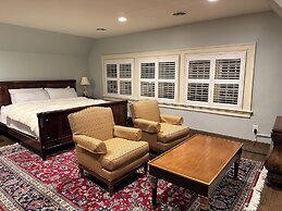 Frederick Stearns House Historic Inn