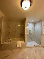 Frederick Stearns House Historic Inn