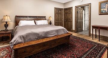 Frederick Stearns House Historic Inn