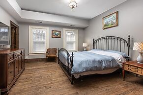 Frederick Stearns House Historic Inn