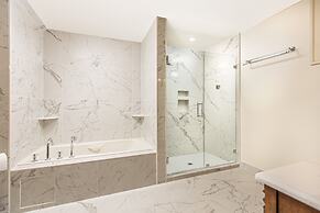 Frederick Stearns House Historic Inn