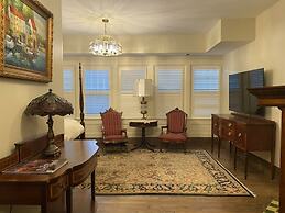 Frederick Stearns House Historic Inn