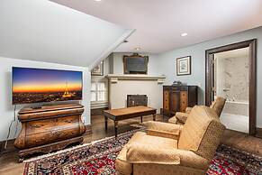 Frederick Stearns House Historic Inn