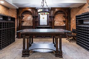 Frederick Stearns House Historic Inn