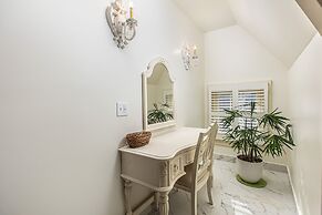 Frederick Stearns House Historic Inn