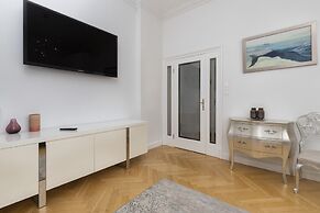Parkowa Apartment Sopot by Renters