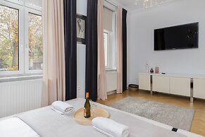 Parkowa Apartment Sopot by Renters