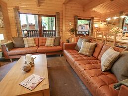 Leafy Hollow Lodge