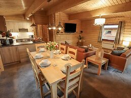 Leafy Hollow Lodge