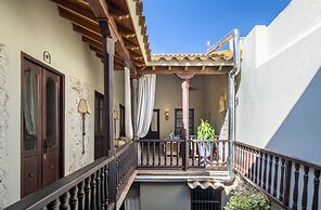 Privado Designer Boutique Hotel