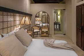 Privado Designer Boutique Hotel