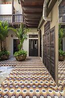 Privado Designer Boutique Hotel