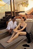 Privado Designer Boutique Hotel