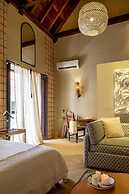 Privado Designer Boutique Hotel