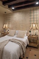 Privado Designer Boutique Hotel