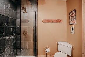 79mbr - Hot Tub - Pets Ok - Wifi - BBQ