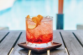 Lanta Palace Beach Resort and Spa